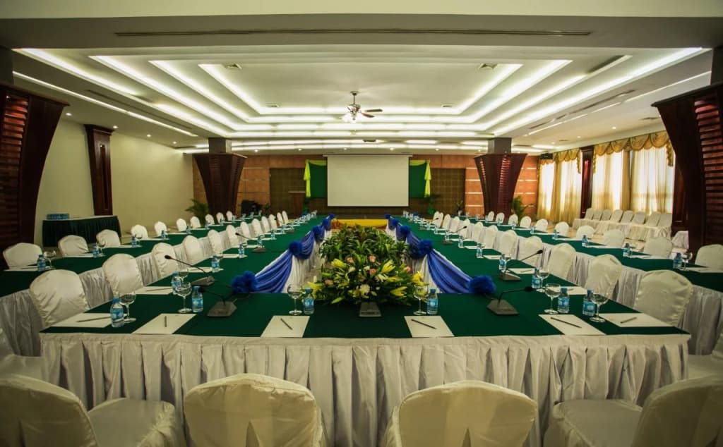 Pacific Hotel & Spa - photo 22