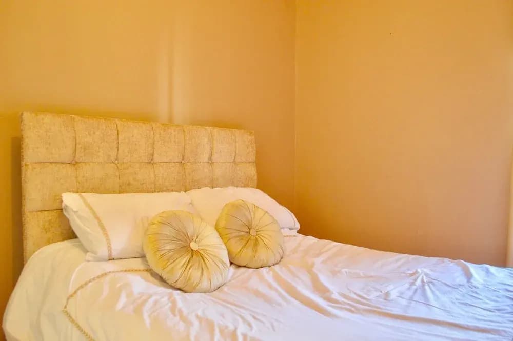 Central 1 Bedroom Flat Sleeps 2 - photo 6