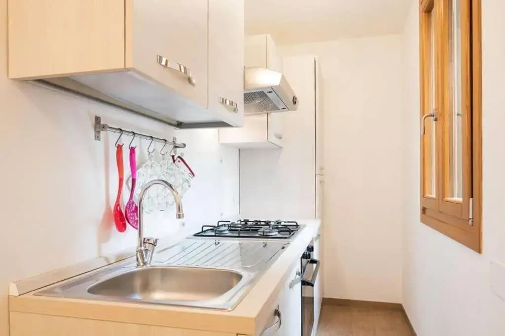 Andrea Venice Flat 1st Floor - photo 12