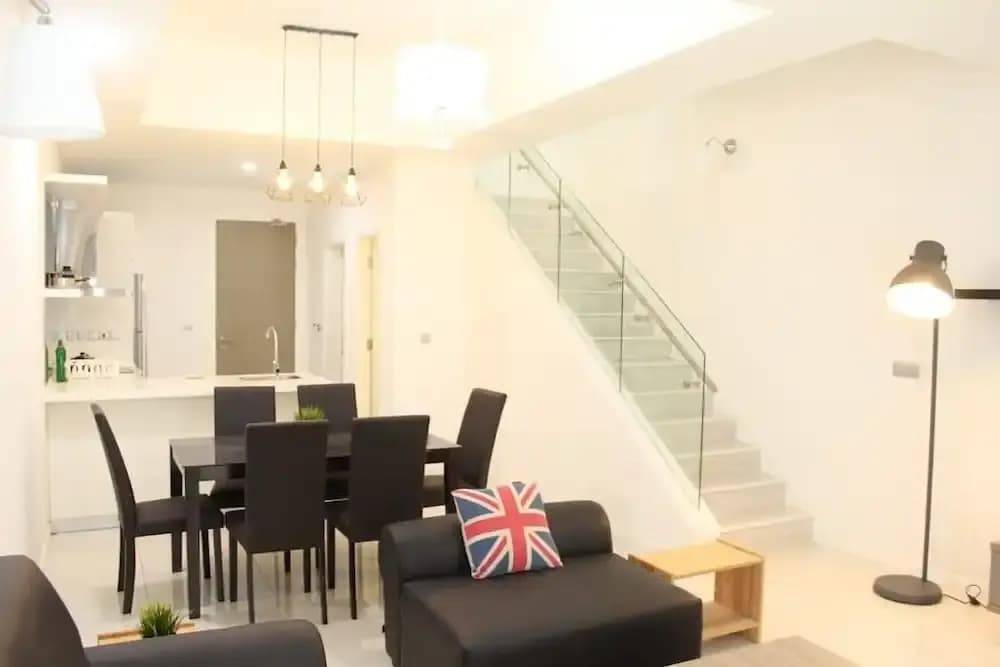 Mcity Duplex by SYNC - photo 6