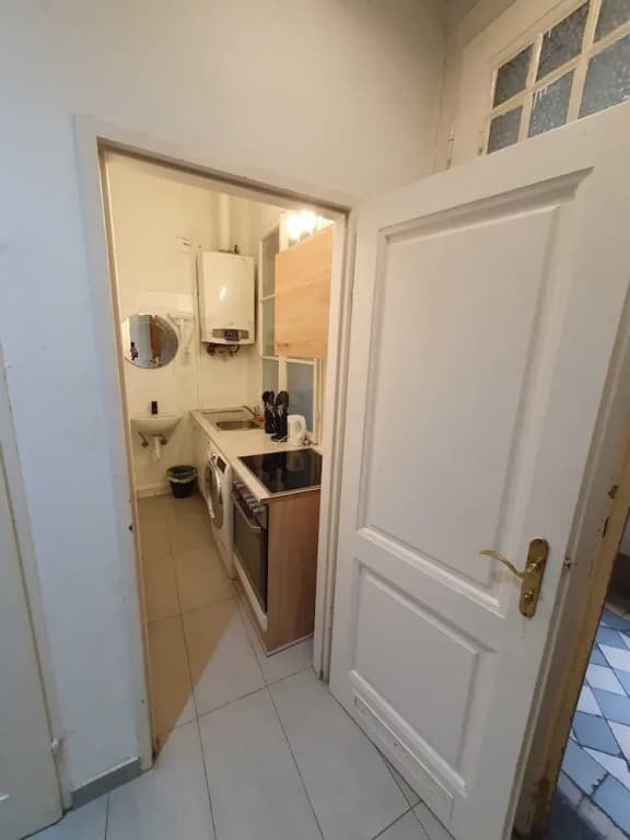 Modern 2BR Apt Near Karlsplatz - photo 7