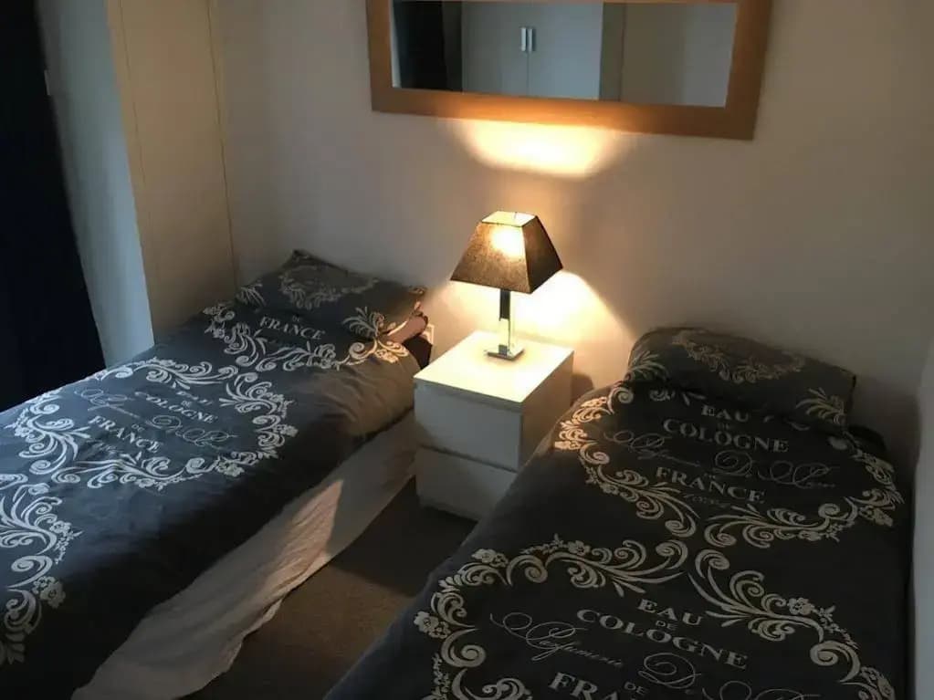 E2 Apartments - photo 4