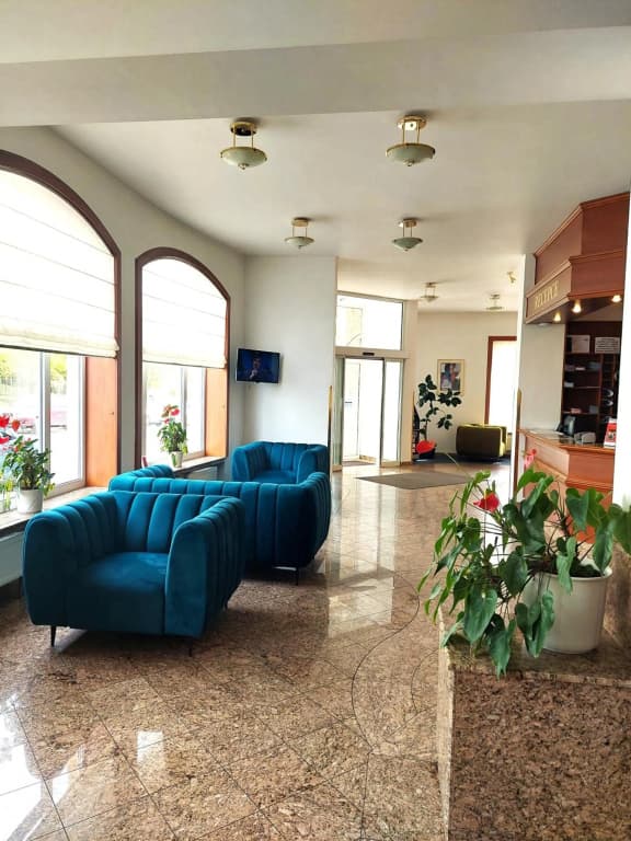 Hotel Avion - photo 2