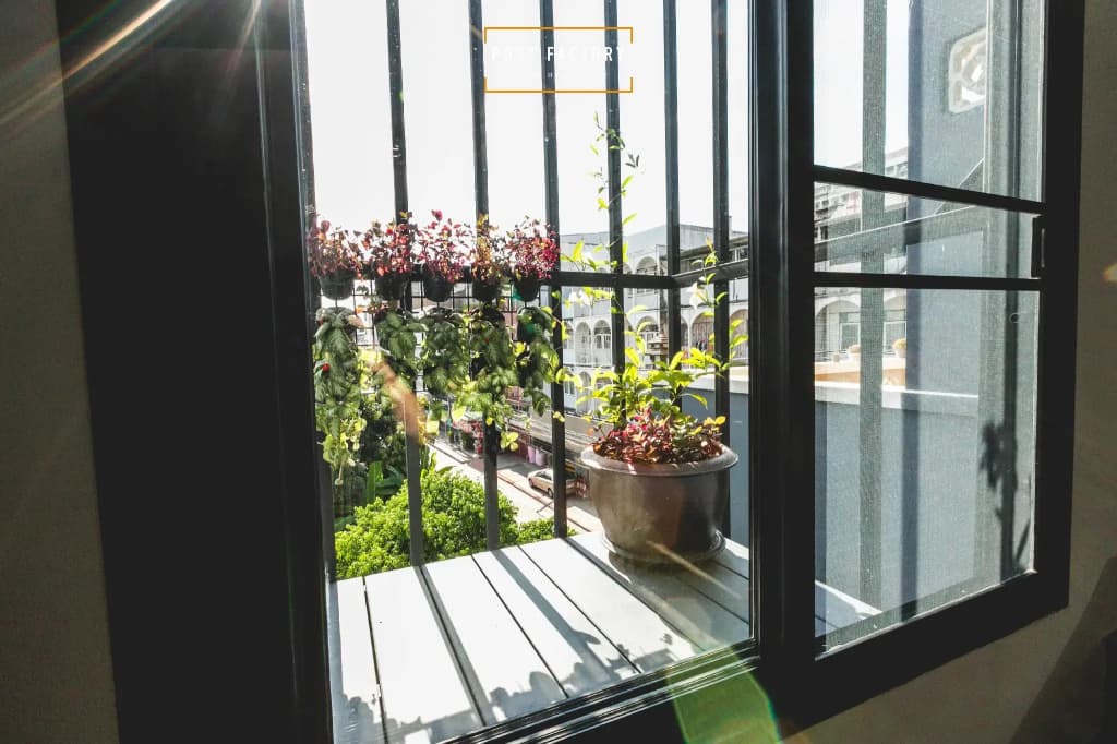 Post Factory Bed & Breakfast Sathorn Hostel - Adults Only - photo 18