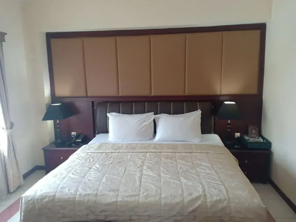 Hotel Jusenny Syariah by OYO Rooms - photo 7