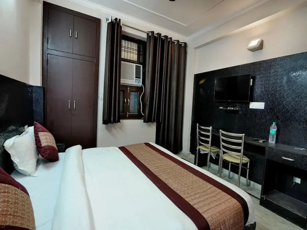 Nirvana Residency by OYO Rooms - photo 6