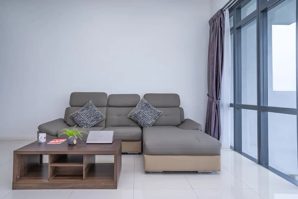 OYO Home 89725 Beautiful 3br Grand Medini - photo 34