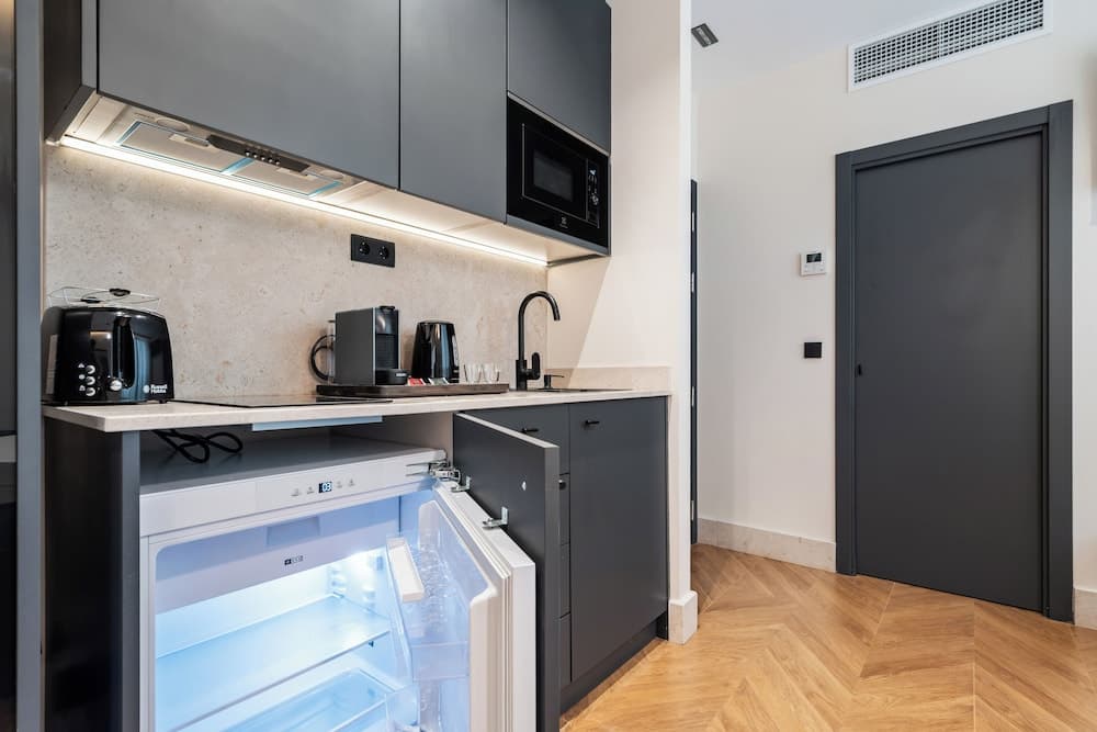 Pacifico Suites near Retiro - photo 15