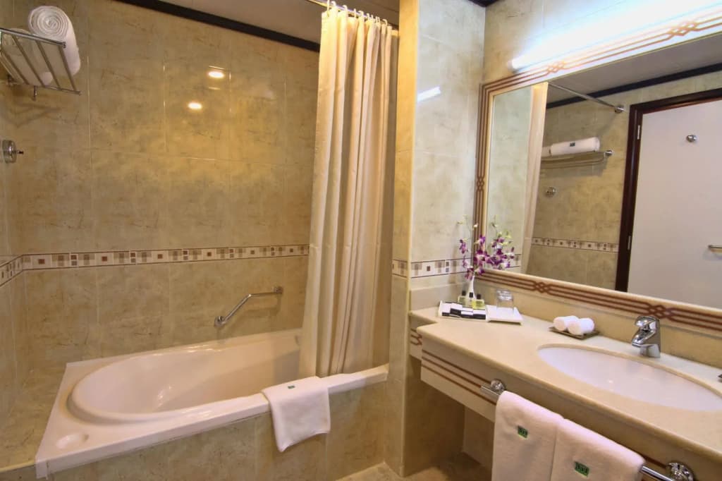 Majan Continental Hotel - photo 8