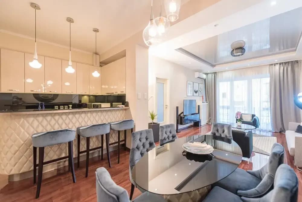 Oasis Apartments - Liberty Bridge - photo 16