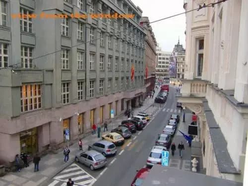 Free Parking- 2bdr Apartment in Wenceslas Square - photo 2