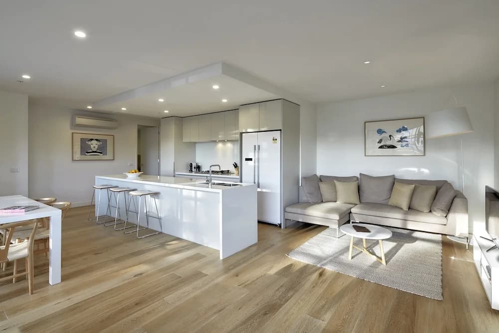 381 Cremorne Apartments - photo 3