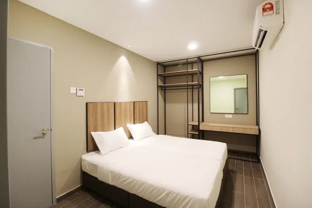 KL Eight Suites - photo 3