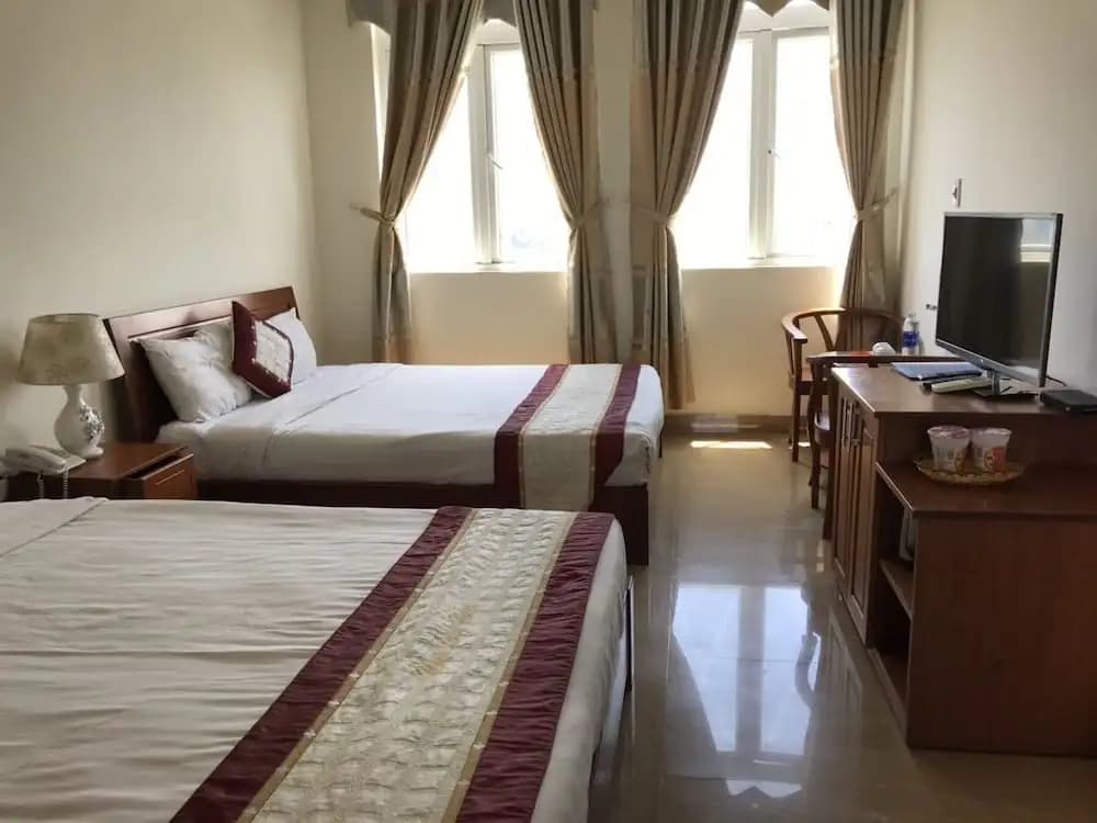 Minh Long Hotel - photo 3