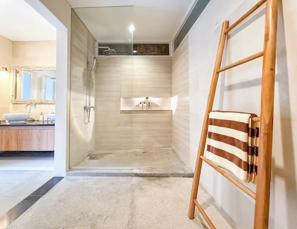 Villa St Calyx by DVH Luxe Retreats 3BR - photo 30