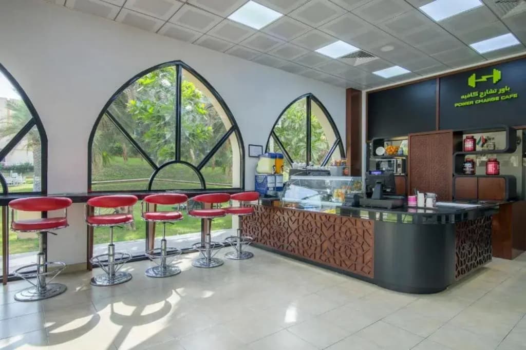 Metropolitan Al Mafraq Hotel - photo 26