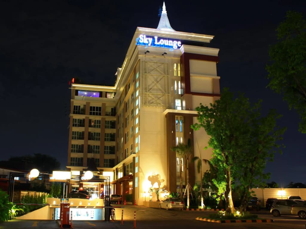 Sky Dome Resotel - photo 1