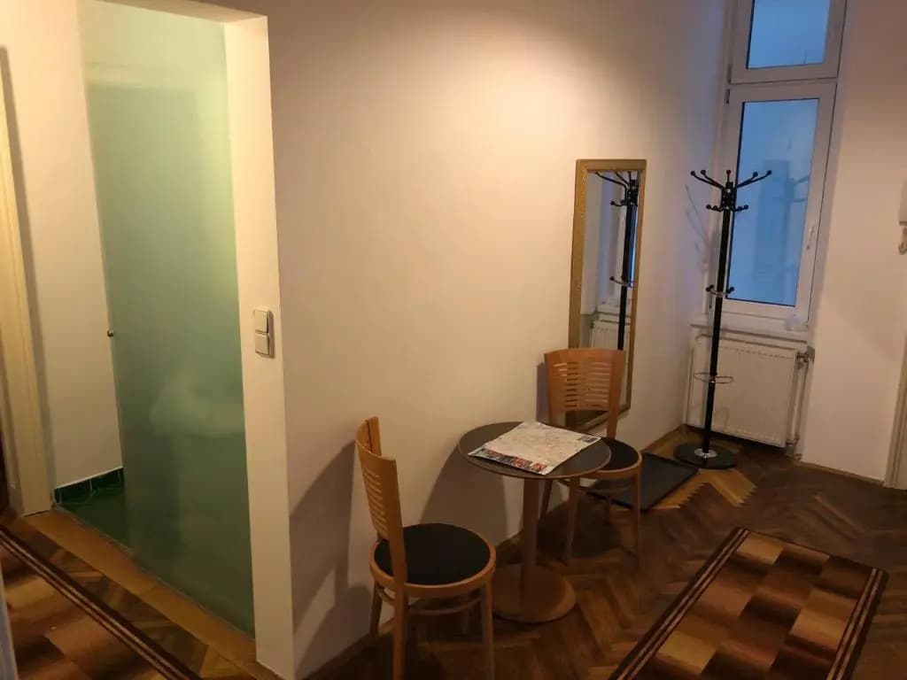 Central-Located Flat - photo 2