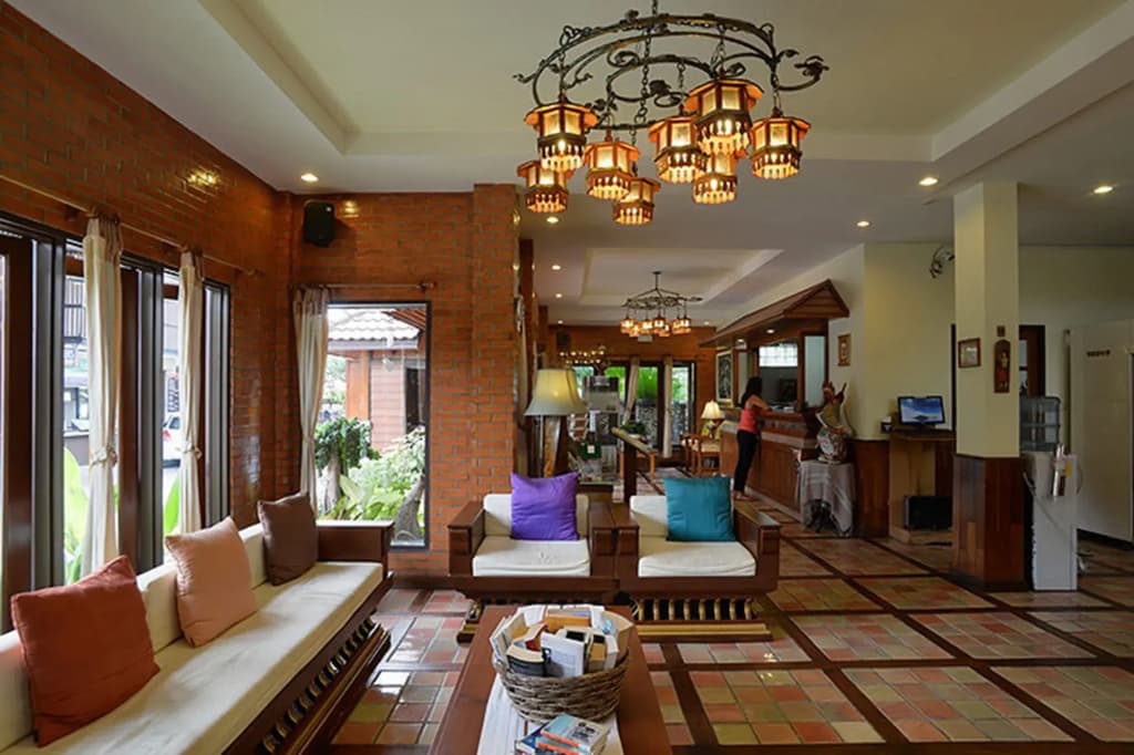 Sri-Pat Guesthouse - photo 2
