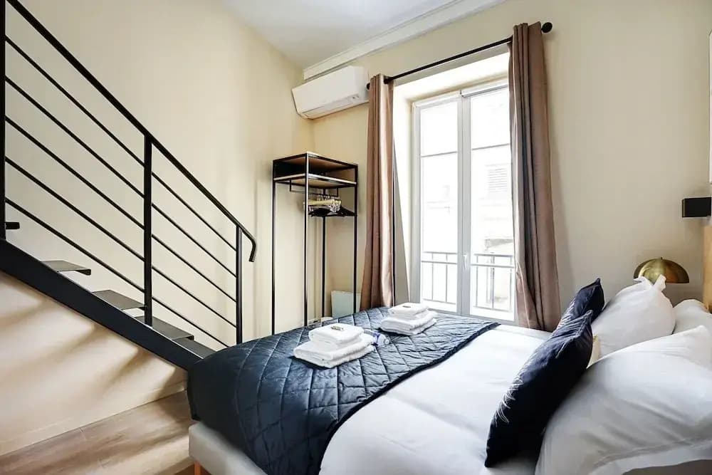 Cottage With 2 Rooms in Batignolles - photo 5