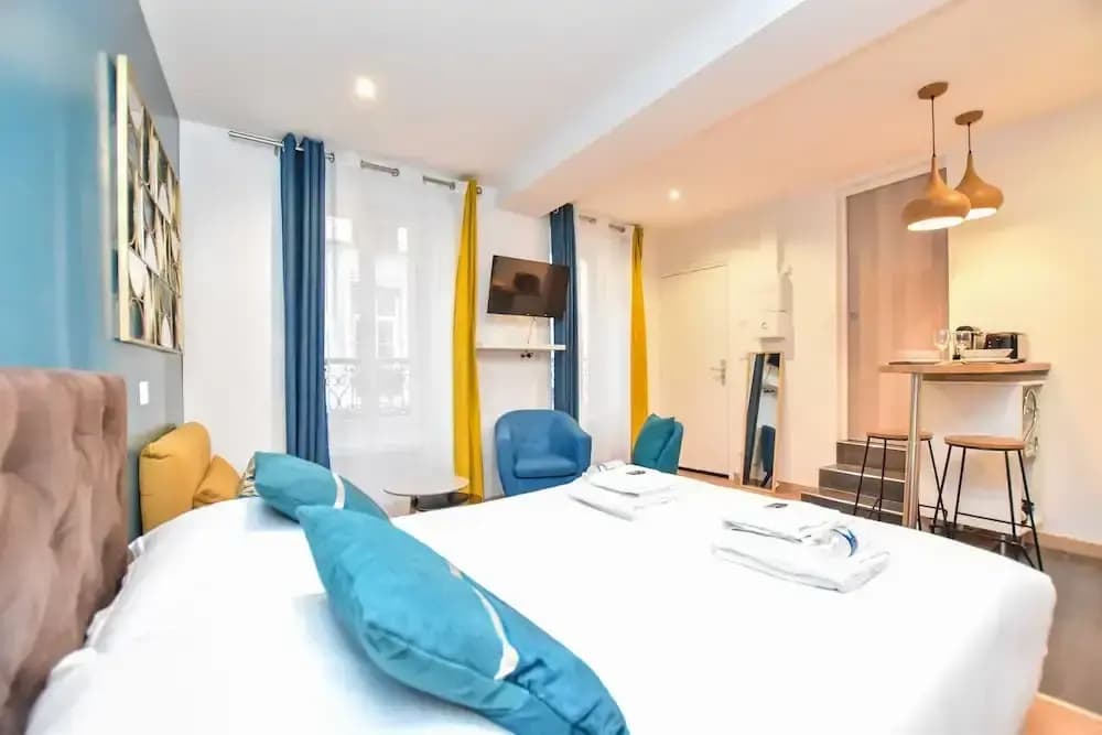 Modern Studio in the Heart of Paris - photo 2