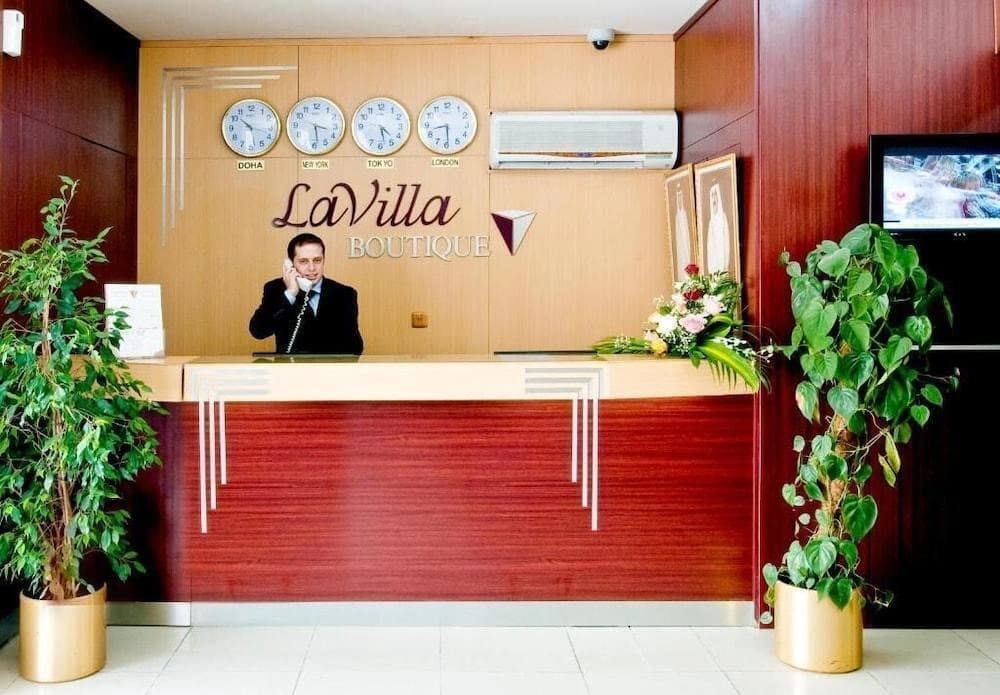 La Villa Inn - photo 8