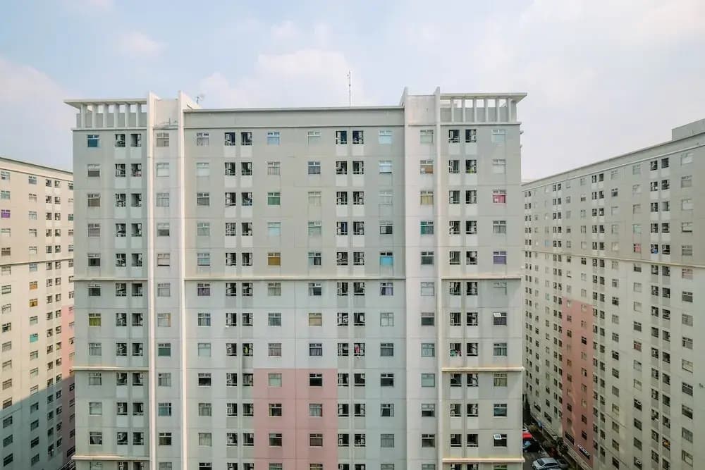 Minimalist and Cozy 2BR Apartment at Kalibata City Residence - photo 1