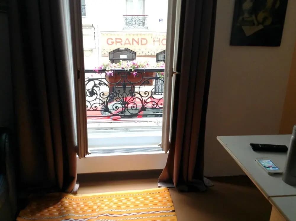 Studio in Paris, With Wonderful City View and Wifi - photo 2