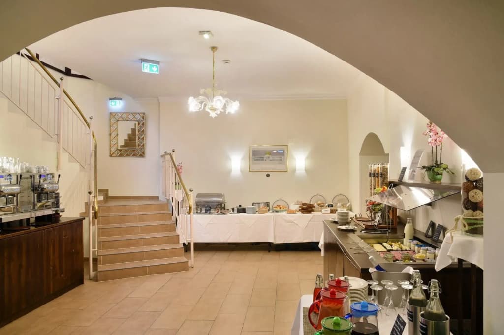 Hotel Am Schubertring - photo 18