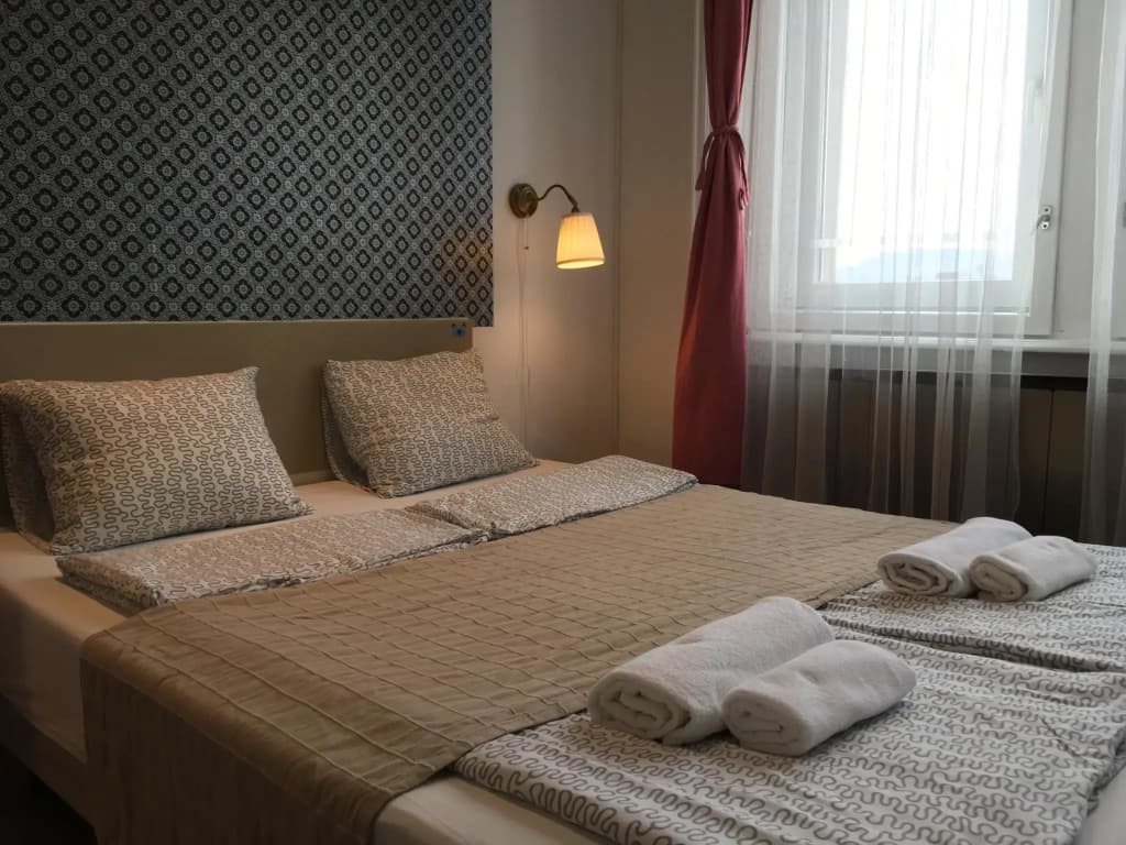 Europa Centerpoint Guesthouse - photo 2