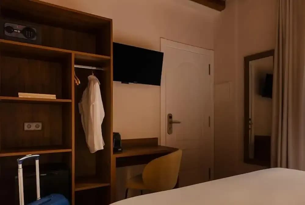 Hamsa House - photo 14