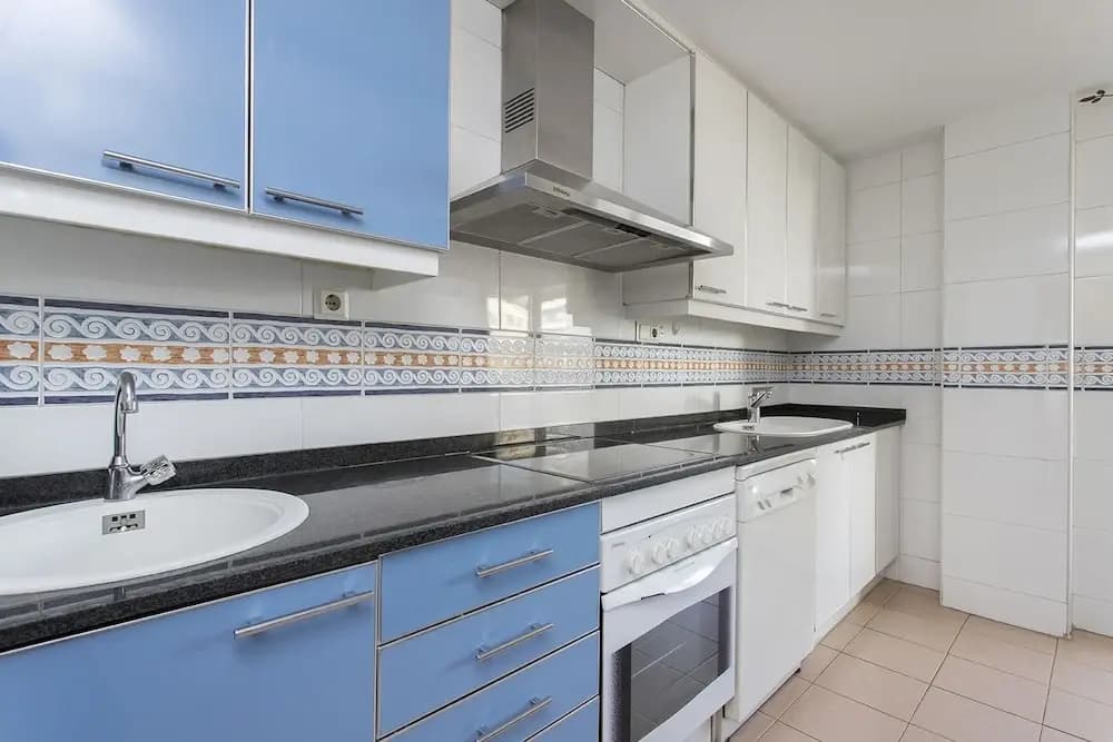 1317 - Modern Forum Apartment - photo 14