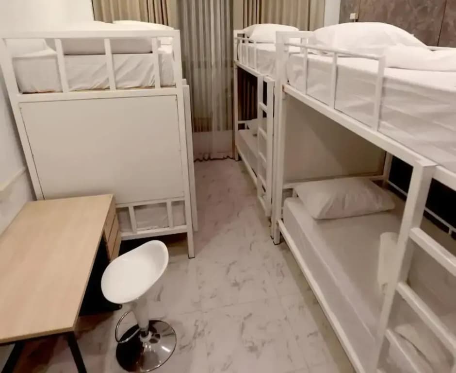TarTar&Nay Hostel - photo 16