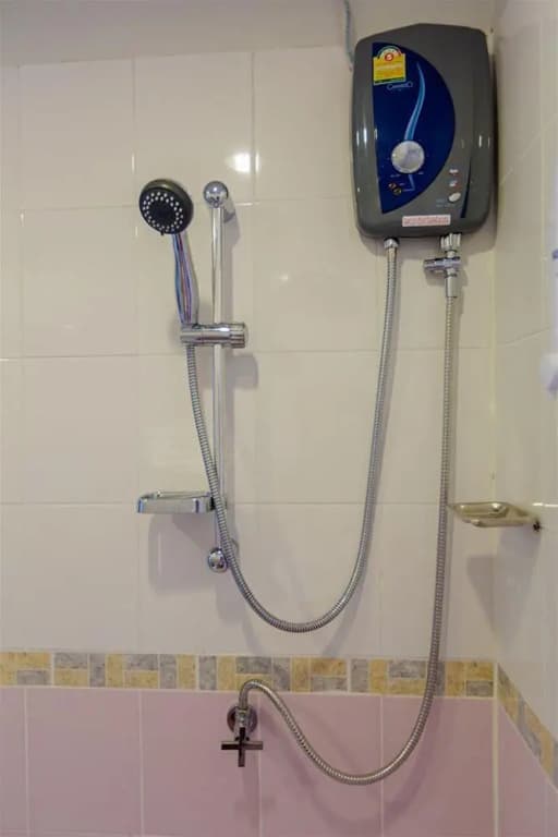 Eing Lay Beach Guesthouse - photo 10