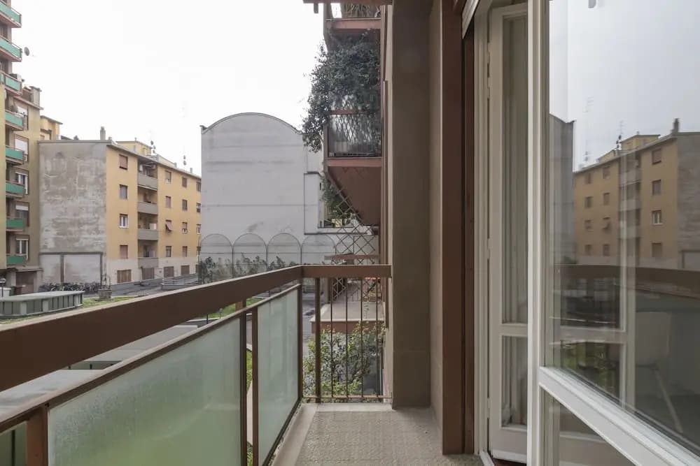 JOIVY Modern 2bed flat with balcony, 250m from M5 Foppa and M2 Sant'Agostino - photo 9