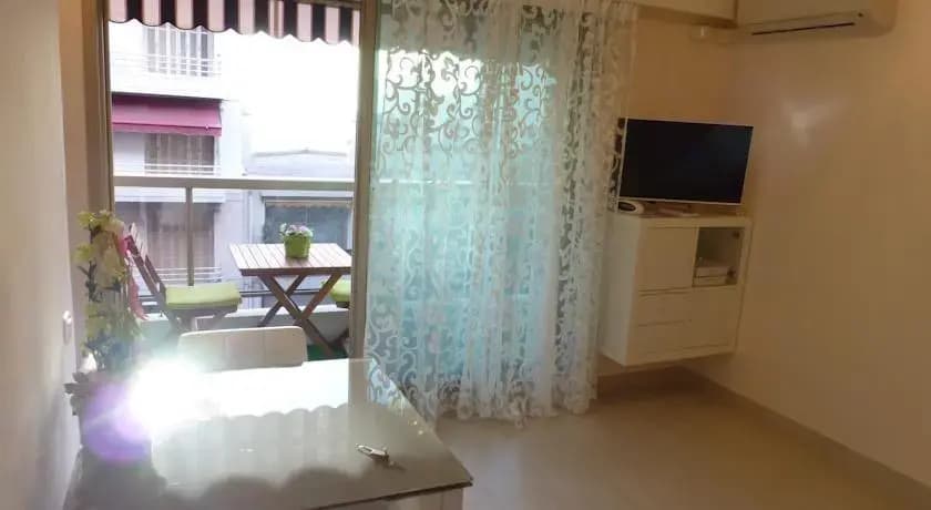 Studios Nice Gambetta (Adults Only) - photo 2