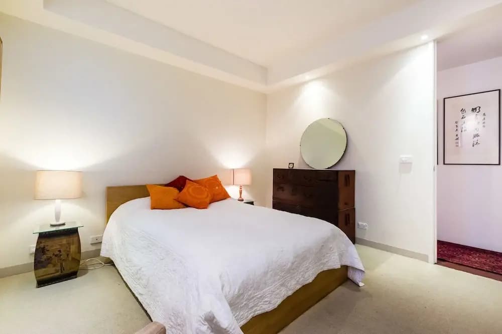 BELLE, 2BDR Melbourne Apartment - photo 6