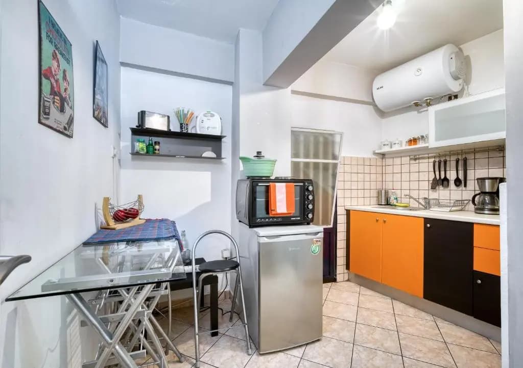 Athens metro apartment - photo 12