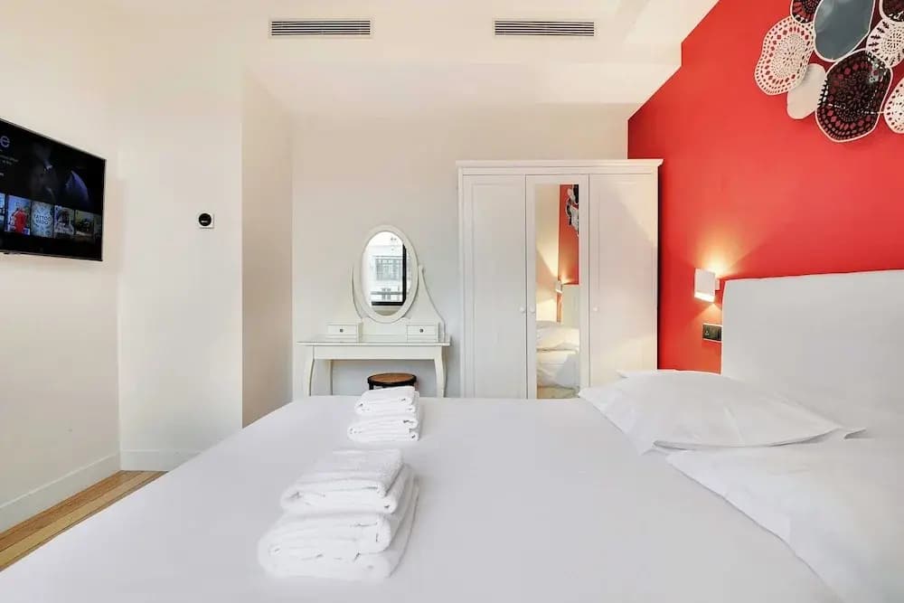 Modern Apartment - 2br/8p - Near Opera Garnier - photo 4