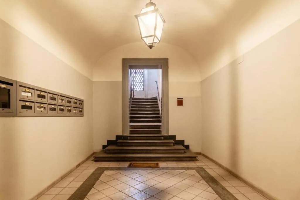 Spanish Steps Corner - photo 7