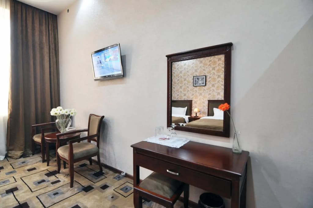 Margo Palace Hostel - photo 15