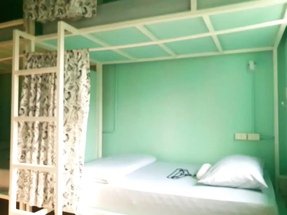 One Bangkok Hostel @Love District - photo 4