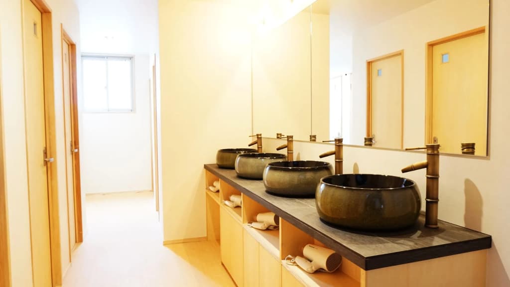 Poly Hostel 2 Namba - photo 15