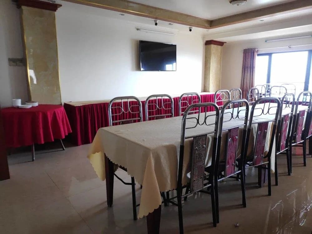 Ngoc Mai Hotel - photo 15