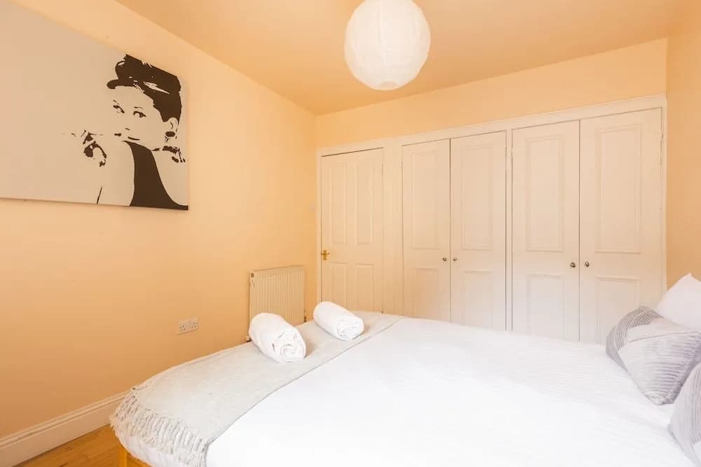 Amazing Castle View Apartment - photo 2
