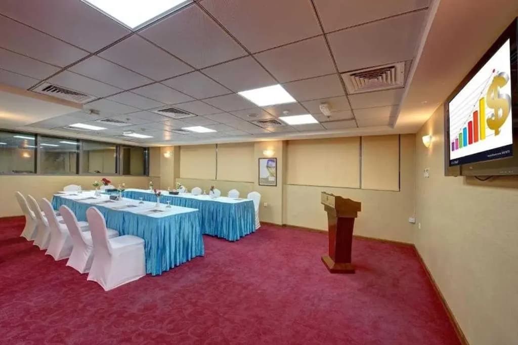 Sharjah Royal Tulip Hotel apartment - photo 30