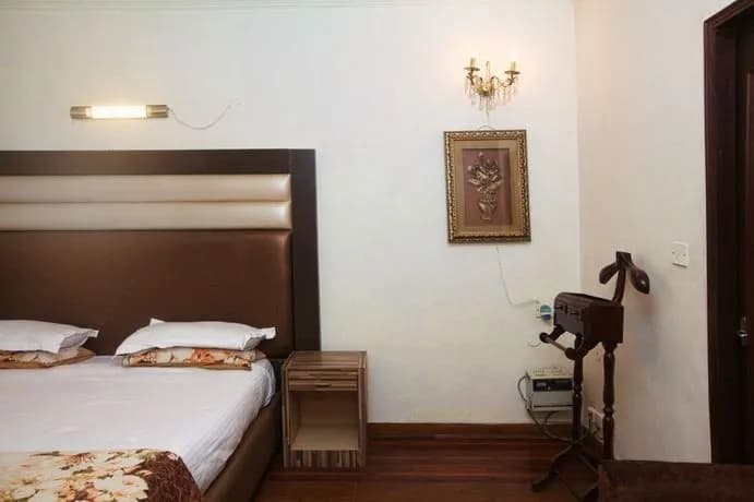OYO 358 Hotel Golden Leaf - photo 3