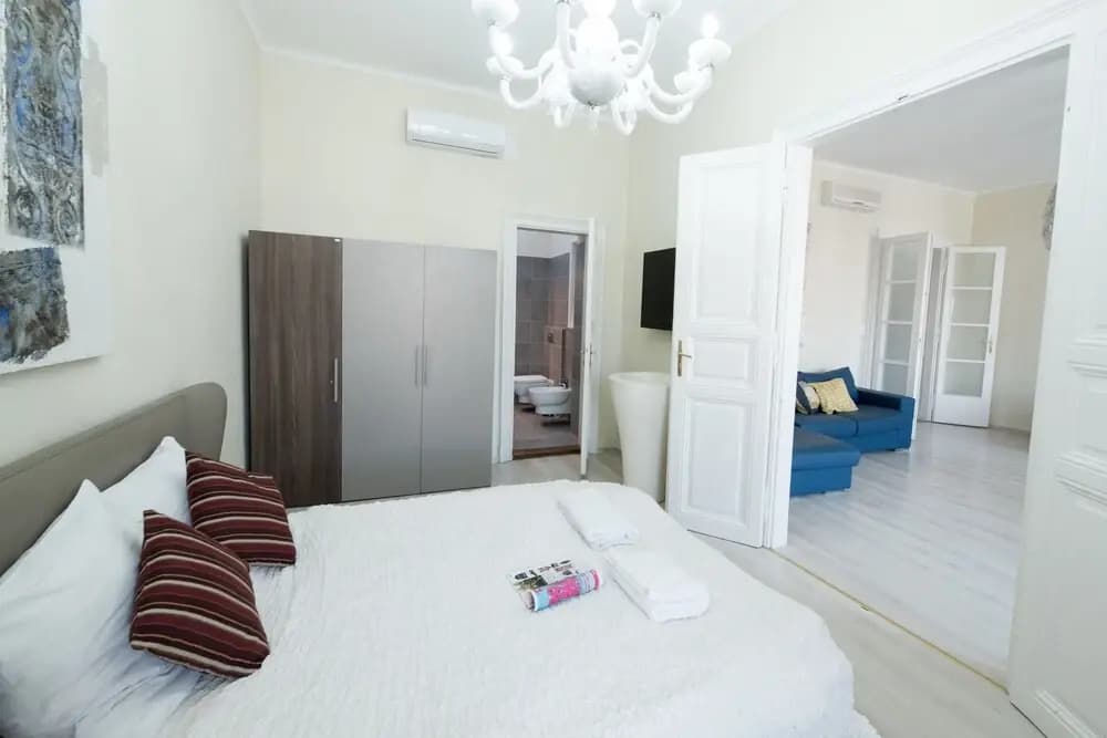 Budapest Easy Flats-Oktogon Lux Apartment - photo 6