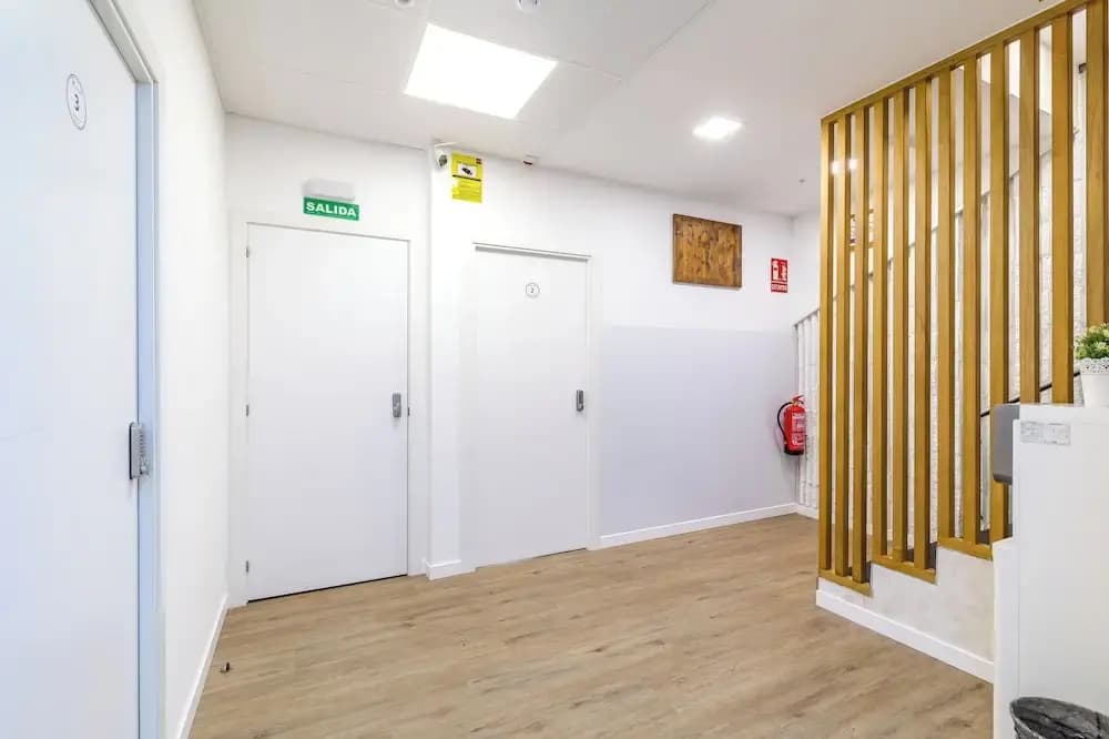 AYZ Princesa - Auto check-in property - photo 10