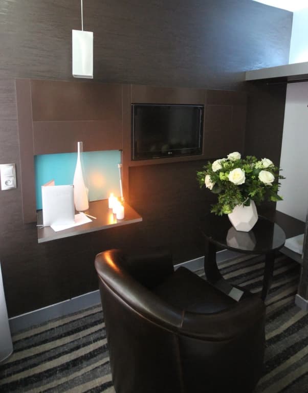 Hotel Lumières Montmartre Paris - photo 12